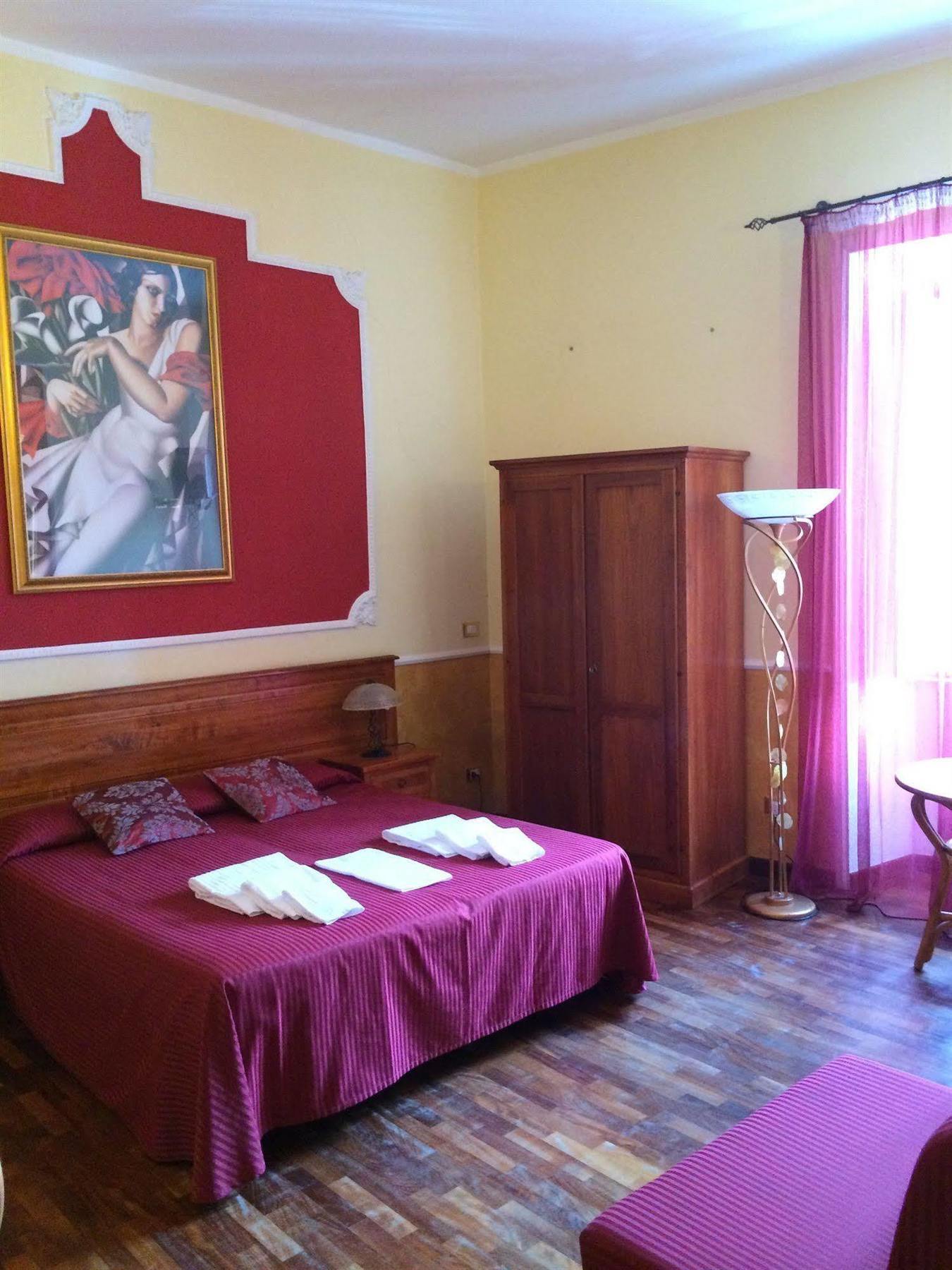 Tamara'S Suites Рим Экстерьер фото