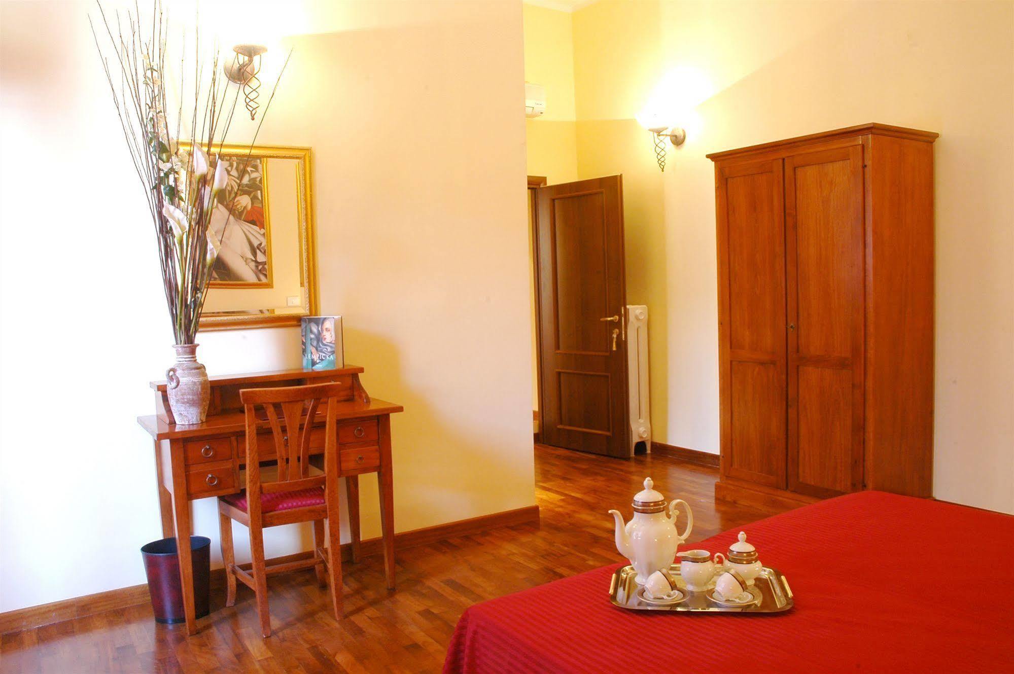 Tamara'S Suites Рим Экстерьер фото
